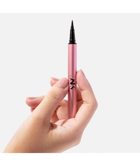 MAGIC EYELINER PERFECTOR